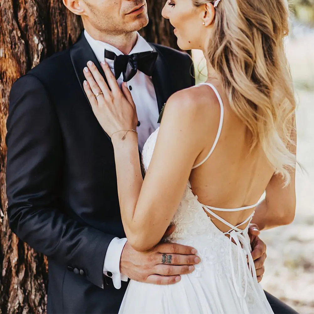 Vintage A-Line Lace Wedding Dress - Image 7